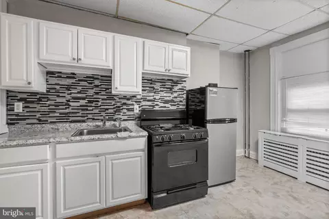 812 N Streeper St, Baltimore, MD 21205