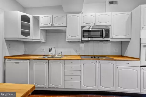 Kitchen - 1614 Lancaster St, Baltimore, MD 21231 photo 1 of 2