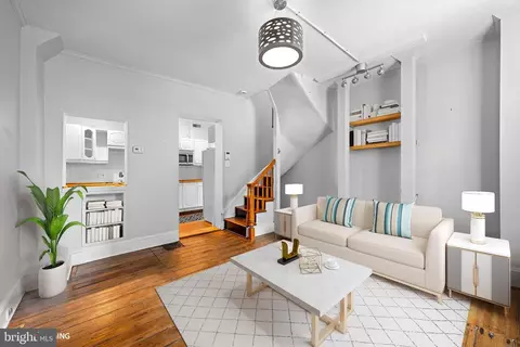 Living - 1614 Lancaster St, Baltimore, MD 21231 photo 1 of 3