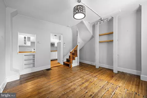 Living - 1614 Lancaster St, Baltimore, MD 21231 photo 2 of 3