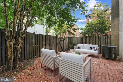 Exterior - 1614 Lancaster St, Baltimore, MD 21231 photo 2 of 7