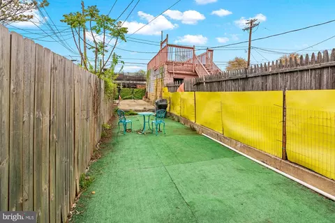 Exterior - 1122 Sargeant St, Baltimore, MD 21223 photo 3 of 7