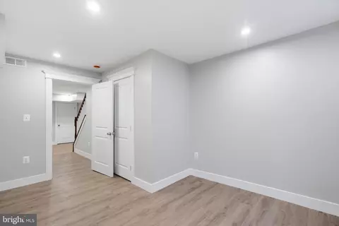 Entry Way - 2718 E Fairmount Ave, Baltimore, MD 21224 photo 7 of 10