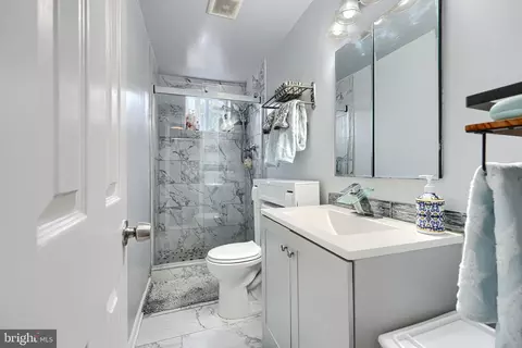 Bath - 300 E 27th St, Baltimore, MD 21218 photo 1 of 3