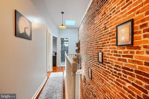 Entry Way - 300 E 27th St, Baltimore, MD 21218 photo 4 of 5