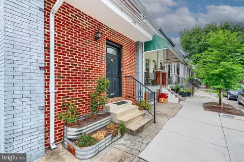 Exterior - 300 E 27th St, Baltimore, MD 21218 photo 2 of 4