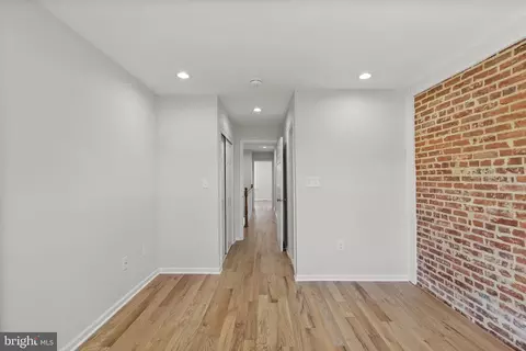 927 E Chase St, Baltimore, MD 21202 photo 26