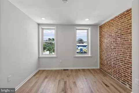 927 E Chase St, Baltimore, MD 21202 photo 19