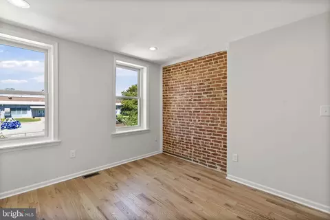 927 E Chase St, Baltimore, MD 21202 photo 17