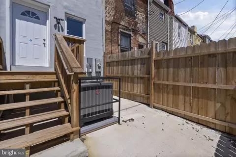 927 E Chase St, Baltimore, MD 21202 photo 38