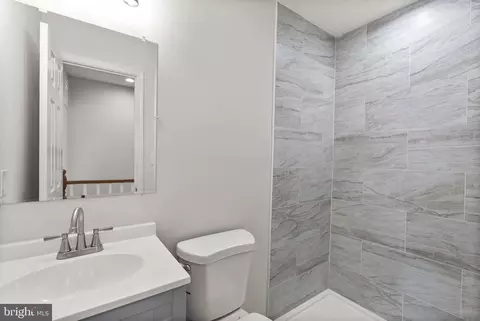 927 E Chase St, Baltimore, MD 21202 photo 15