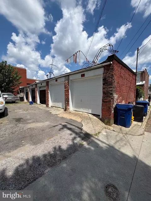 800 N Berry St N, Baltimore, MD 21211