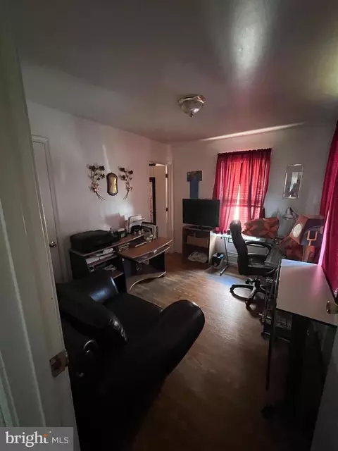 200 S Gilmor St, Baltimore, MD 21223 photo 4