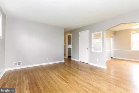 Living - 6207 Eastern Pkwy, Baltimore, MD 21206 photo 3 of 3