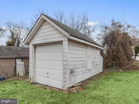 4502 Mannasota Ave, Baltimore, MD 21206 photo 34