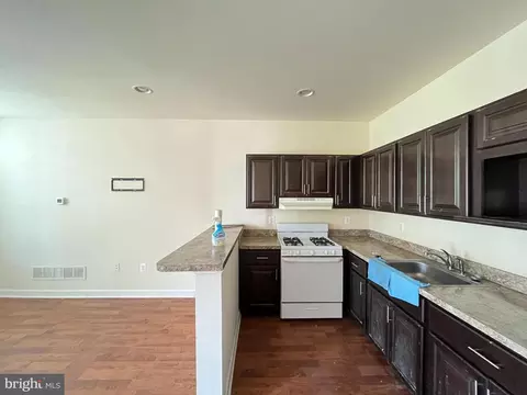 1620 E 31st St, Baltimore, MD 21218 photo 9