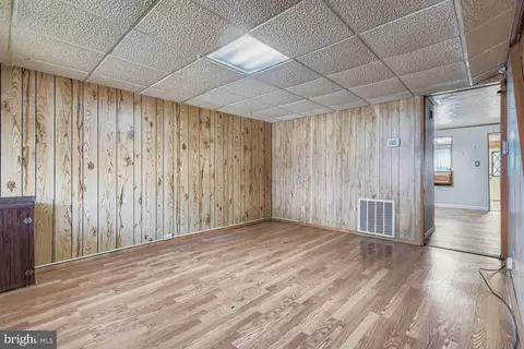 2430 Harriet Ave, Baltimore, MD 21230 photo 4