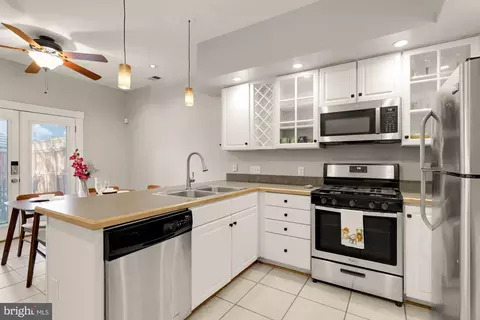 37 E Randall St, Baltimore, MD 21230 photo 9