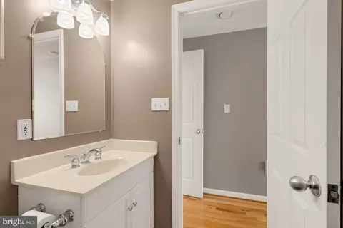 37 E Randall St, Baltimore, MD 21230 photo 20