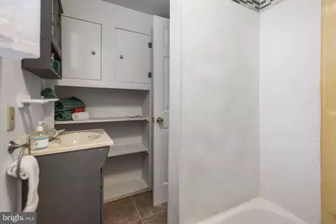 Entry Way - 6402 Moyer Ave, Baltimore, MD 21206 photo 10 of 10