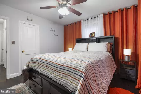 Bedroom - 6402 Moyer Ave, Baltimore, MD 21206 photo 2 of 5