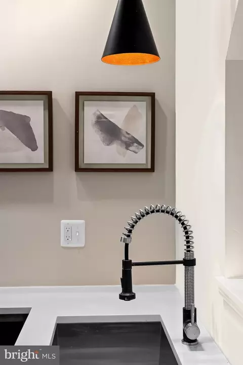 Kitchen - 450 E 22nd St, Baltimore, MD 21217 photo 6 of 6