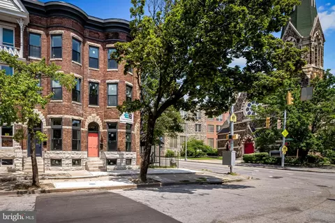 Exterior - 450 E 22nd St, Baltimore, MD 21217 photo 2 of 11