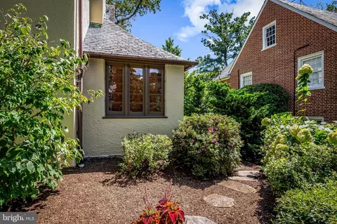 Exterior - 305 Tunbridge Rd, Baltimore, MD 21212 photo 13 of 16
