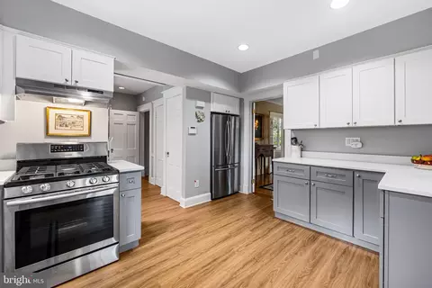 Kitchen - 305 Tunbridge Rd, Baltimore, MD 21212 photo 3 of 3