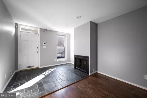 Living - 738 Mchenry St, Baltimore, MD 21230 photo 2 of 3