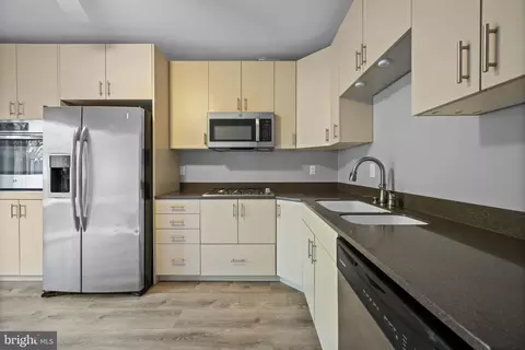 Kitchen - 738 Mchenry St, Baltimore, MD 21230 photo 4 of 4