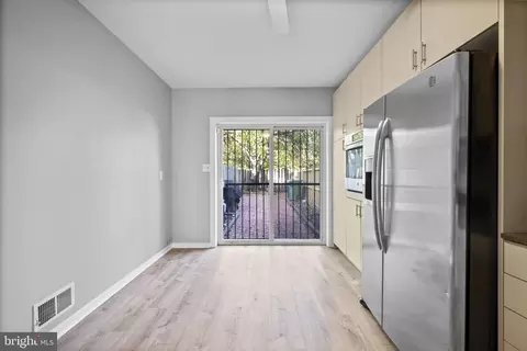 Entry Way - 738 Mchenry St, Baltimore, MD 21230 photo 5 of 6
