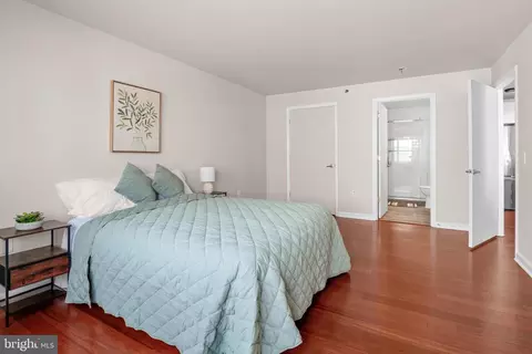 2702 Lighthouse Pt E #631, Baltimore, MD 21224 photo 14
