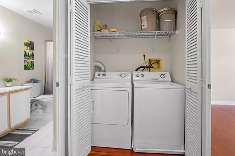 2702 Lighthouse Pt E #631, Baltimore, MD 21224 photo 18