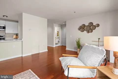 2702 Lighthouse Pt E #631, Baltimore, MD 21224 photo 17