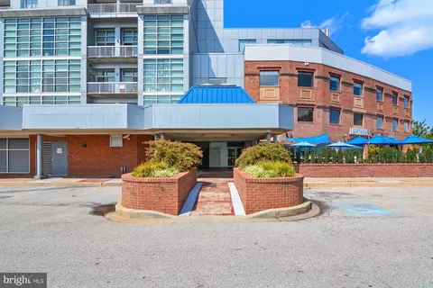 2702 Lighthouse Pt E #631, Baltimore, MD 21224 photo 35