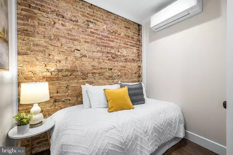 Bedroom - 3635 Chestnut Ave, Baltimore, MD 21211 photo 1 of 8
