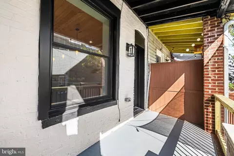 Exterior - 3635 Chestnut Ave, Baltimore, MD 21211 photo 3 of 5