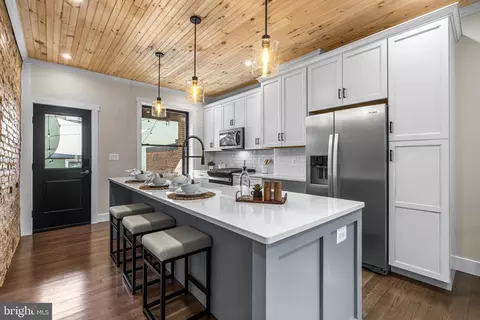 Kitchen - 3635 Chestnut Ave, Baltimore, MD 21211 photo 1 of 7