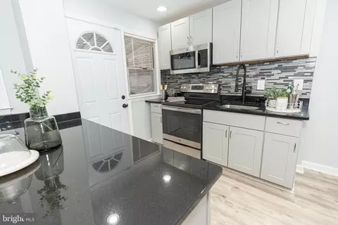 Kitchen - 3828 Sinclair Ln, Baltimore, MD 21213 photo 2 of 2