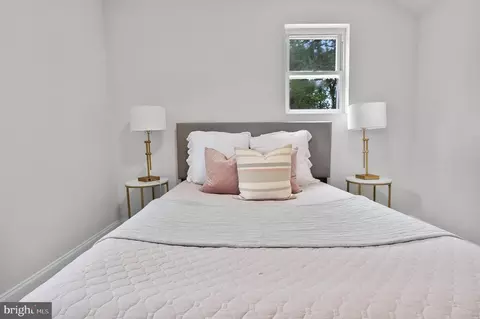 Bedroom - 5305 Barbara Ave, Baltimore, MD 21206 photo 2 of 7