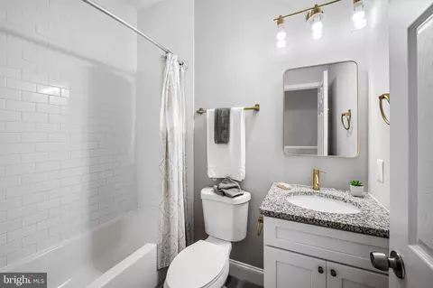 Bath - 1603 Clifton Ave, Baltimore, MD 21217 photo 1 of 1