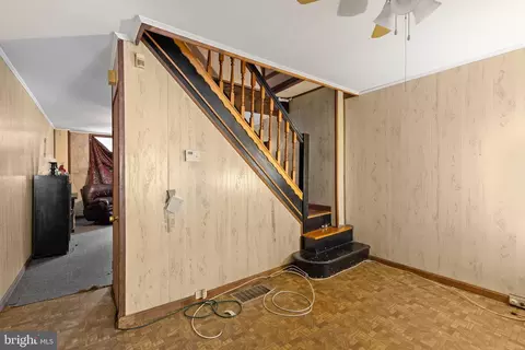 Entry Way - 616 E 30th St, Baltimore, MD 21218 photo 3 of 4
