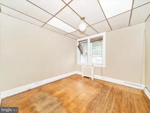 Bedroom - 3805 Harlem Ave, Baltimore, MD 21229 photo 3 of 10