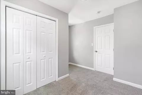 Entry Way - 5406 Hamlet Ave, Baltimore, MD 21214 photo 11 of 11