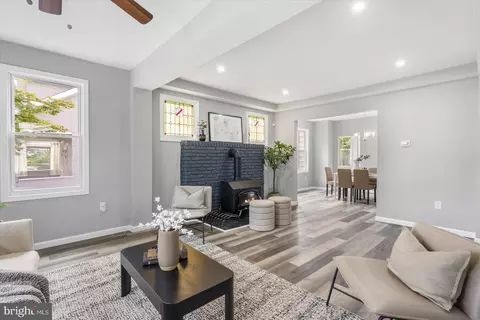 Living - 5406 Hamlet Ave, Baltimore, MD 21214 photo 2 of 2