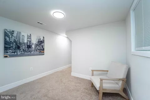 Entry Way - 1005 Union Ave, Baltimore, MD 21211 photo 11 of 15