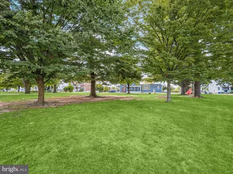 2906 Sylvan Ave, Baltimore, MD 21214 photo 3