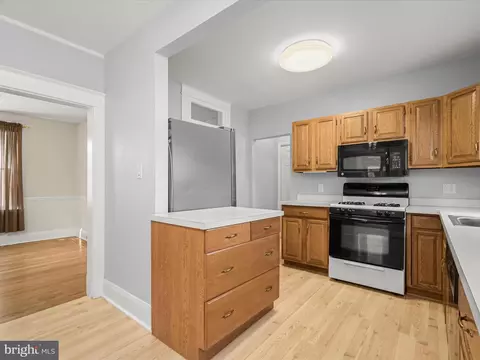 2906 Sylvan Ave, Baltimore, MD 21214 photo 13