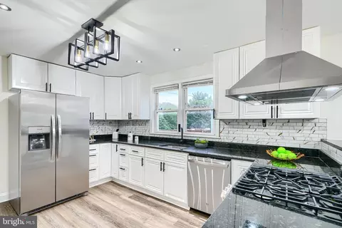 5409 Hillburn Ave, Baltimore, MD 21214